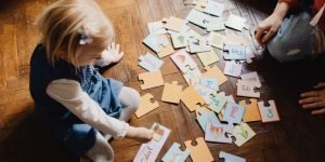 How Early Should Kids Start Playing Educational Puzzles?